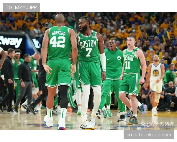 深度复盘：勇士五小阵容在末节是如何完成逆转的